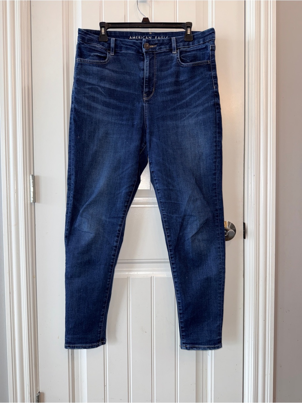 American Eagle Outfitters Skinny Jeans in Dark Blue Wash